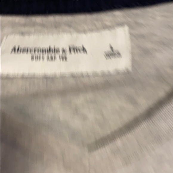 Abercrombie curved hem v neck, L - Picture 2 of 2
